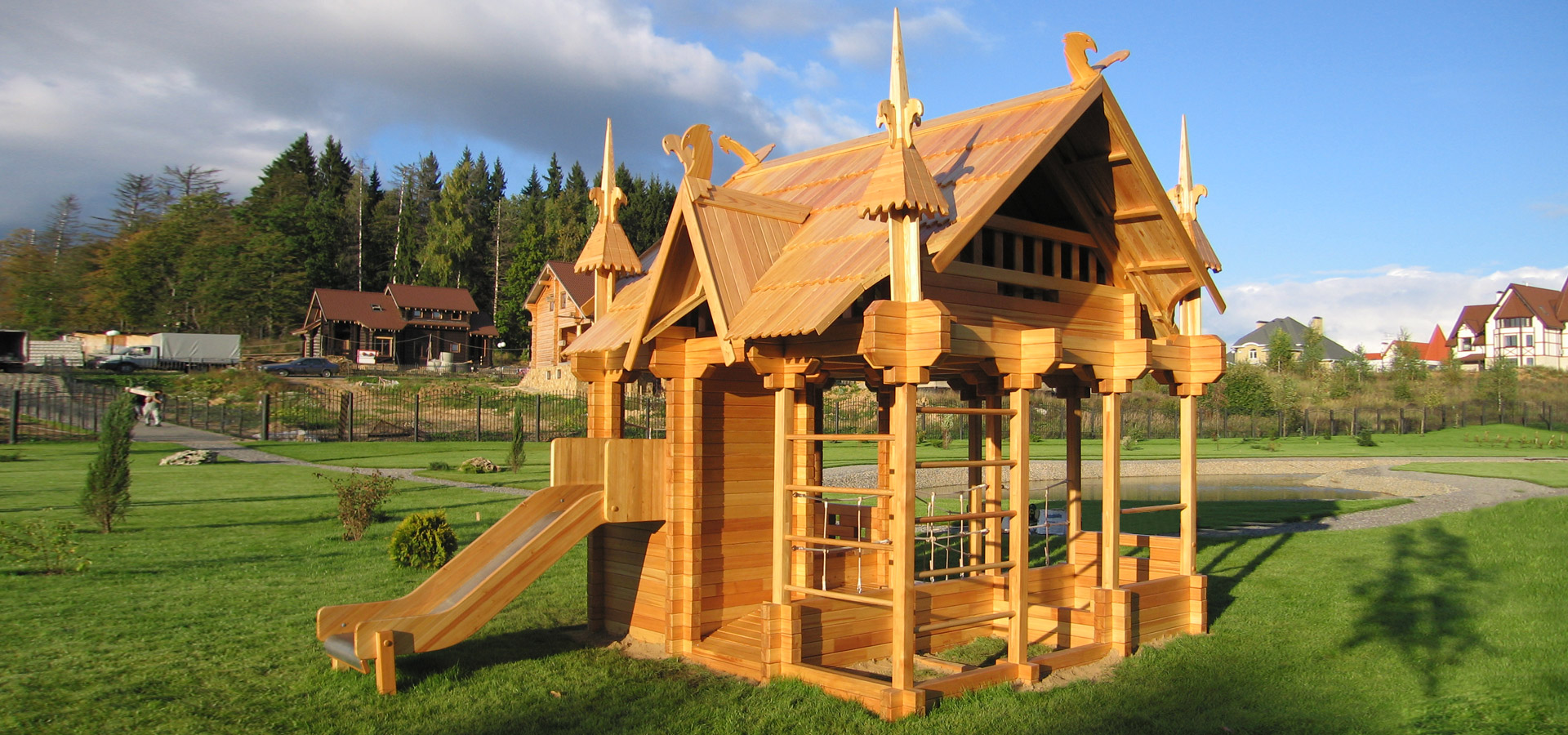 Сказочный двухэтажный домик для детских площадок от СвидЪ